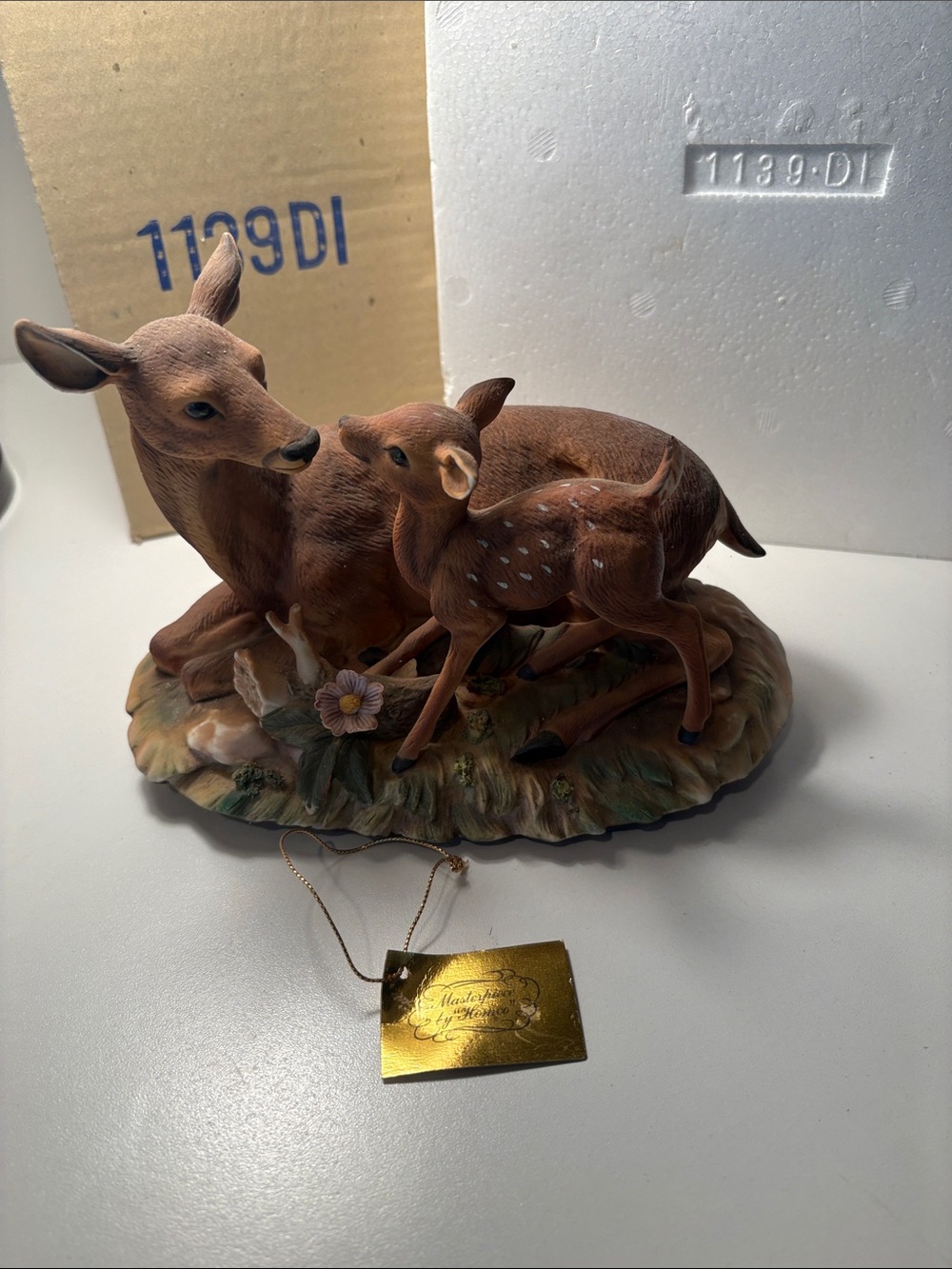 Vintage Homco masterpiece Hand-Painted Deer Figurine with Fawn - Brown #1139